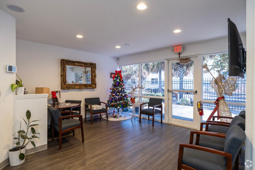 400 15th St N, Saint Petersburg, FL à louer - Photo intérieure - Image 3 de 37
