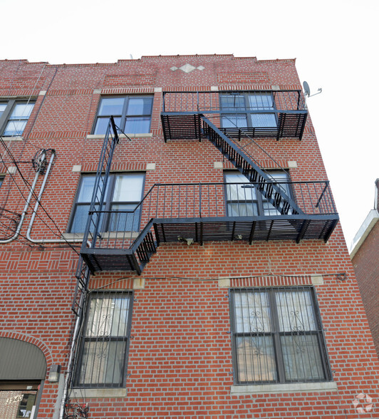 3940 Barnes, Bronx, NY for sale - Building Photo - Image 3 of 6