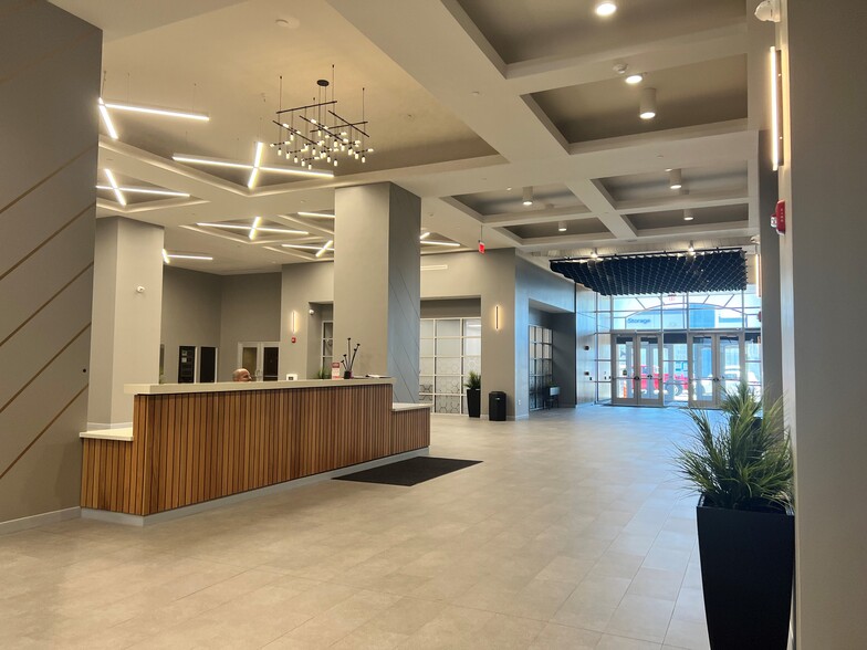 465 Main St, Buffalo, NY for lease - Lobby - Image 2 of 7