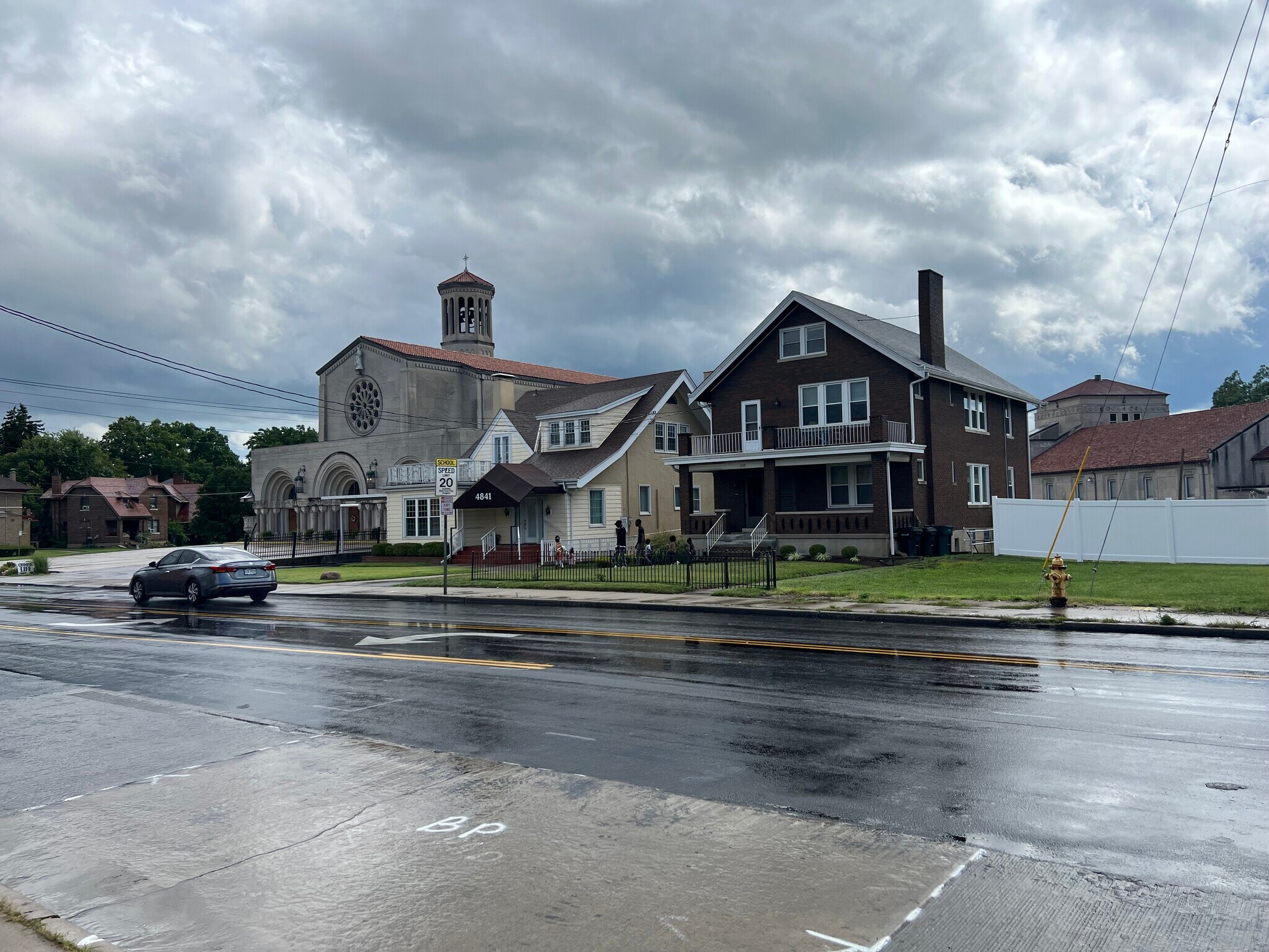 4855 Glenway Ave, Cincinnati, OH à louer Photo principale- Image 1 de 2