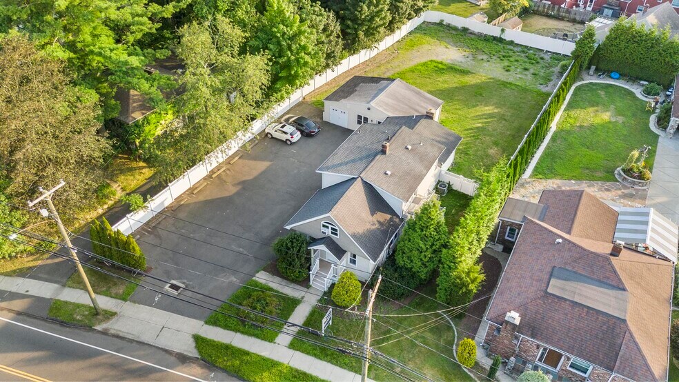 256 Seaside Ave, Milford, CT à louer - Aérien - Image 2 de 17