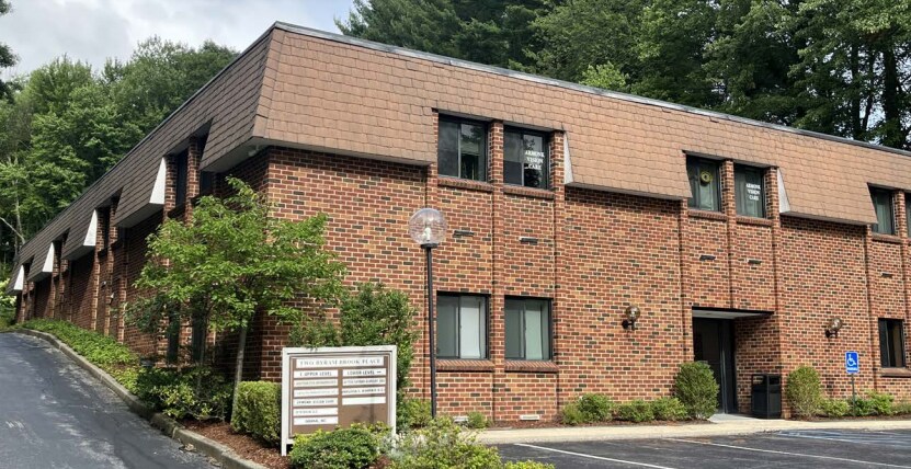 2 Byram Brook Pl, Armonk, NY à vendre Photo du bâtiment- Image 1 de 4
