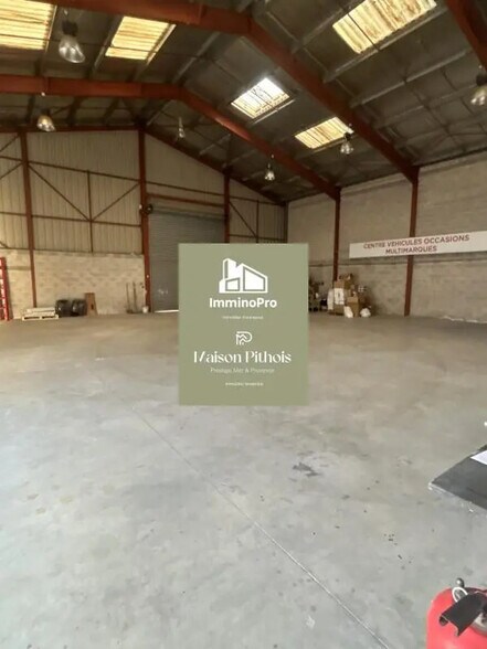 Industrial in Aubagne for lease - Interior Photo - Image 2 of 13