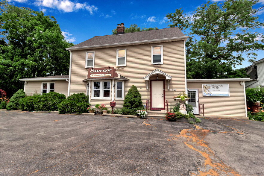 914 Center St, Lewiston, NY à vendre - Photo principale - Image 1 de 1