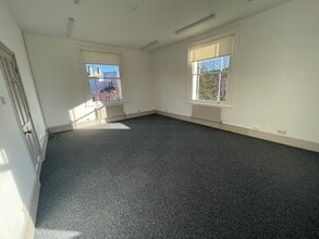 1 Mount Ephraim Rd, Tunbridge Wells for lease Interior Photo- Image 1 of 4
