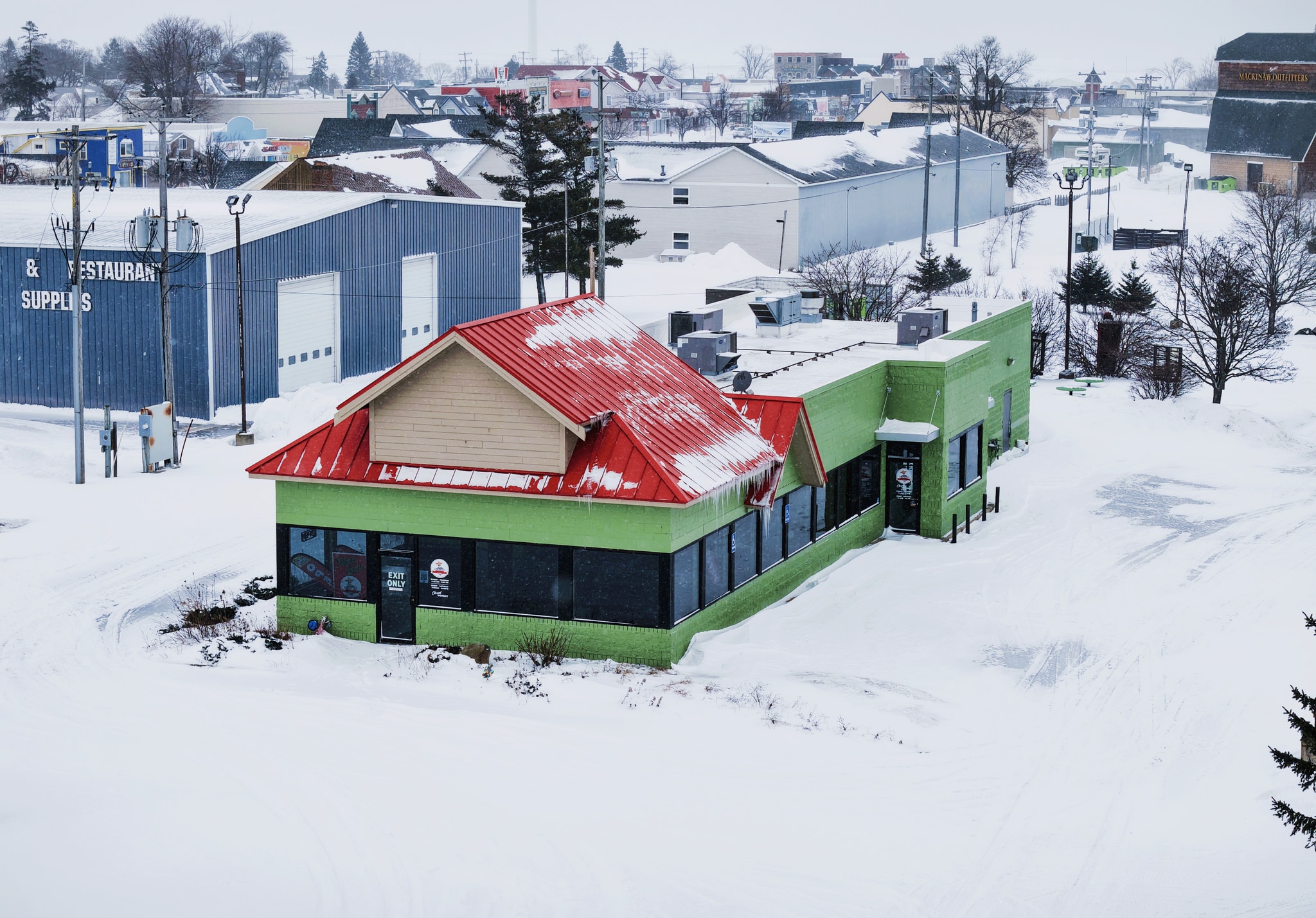 103 S Nicolet St, Mackinaw City, MI for lease Building Photo- Image 1 of 1