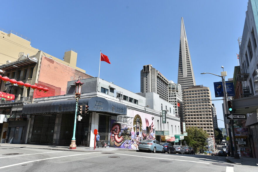 800 Grant Ave, San Francisco, CA à vendre - Photo principale - Image 1 de 1