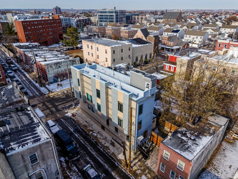1321 N 19th St, Philadelphia, PA à vendre - Photo du bâtiment - Image 2 de 2