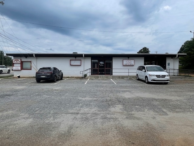 151 John B White Sr Blvd, Spartanburg, SC à louer - Photo du bâtiment - Image 1 de 5