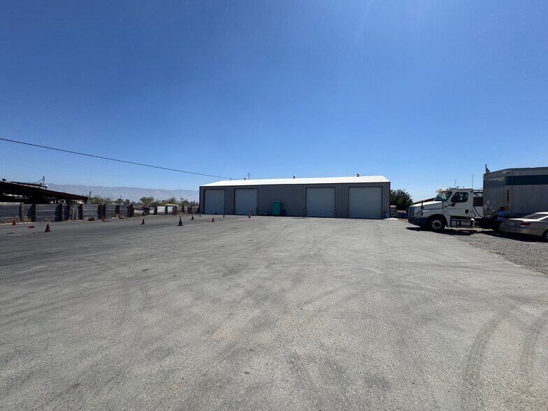 2371 Artesia st, San Bernardino, CA à vendre - Photo du bâtiment - Image 3 de 10