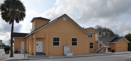 409 Madison Ave, Clearwater, FL for lease Building Photo- Image 2 of 5