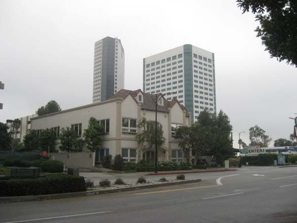 115 N Hollywood Way, Burbank, CA for lease Primary Photo- Image 1 of 41