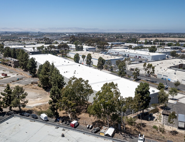 9340 Cabot Dr, San Diego, CA for lease - Building Photo - Image 2 of 5