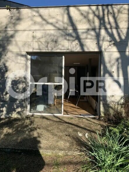 Bureau dans Pessac à louer - Photo du bâtiment - Image 2 de 6