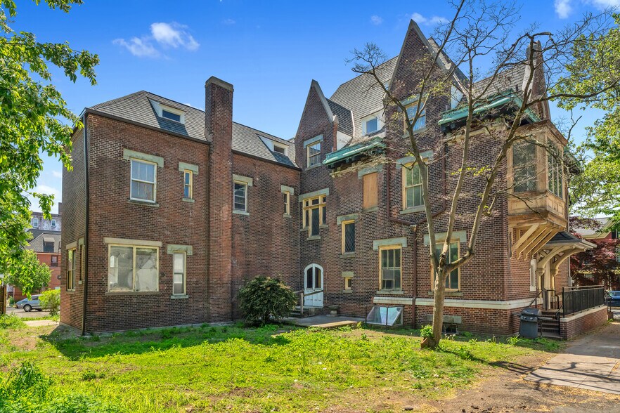 51 Trumbull St, New Haven, CT à vendre - Photo du bâtiment - Image 3 de 81