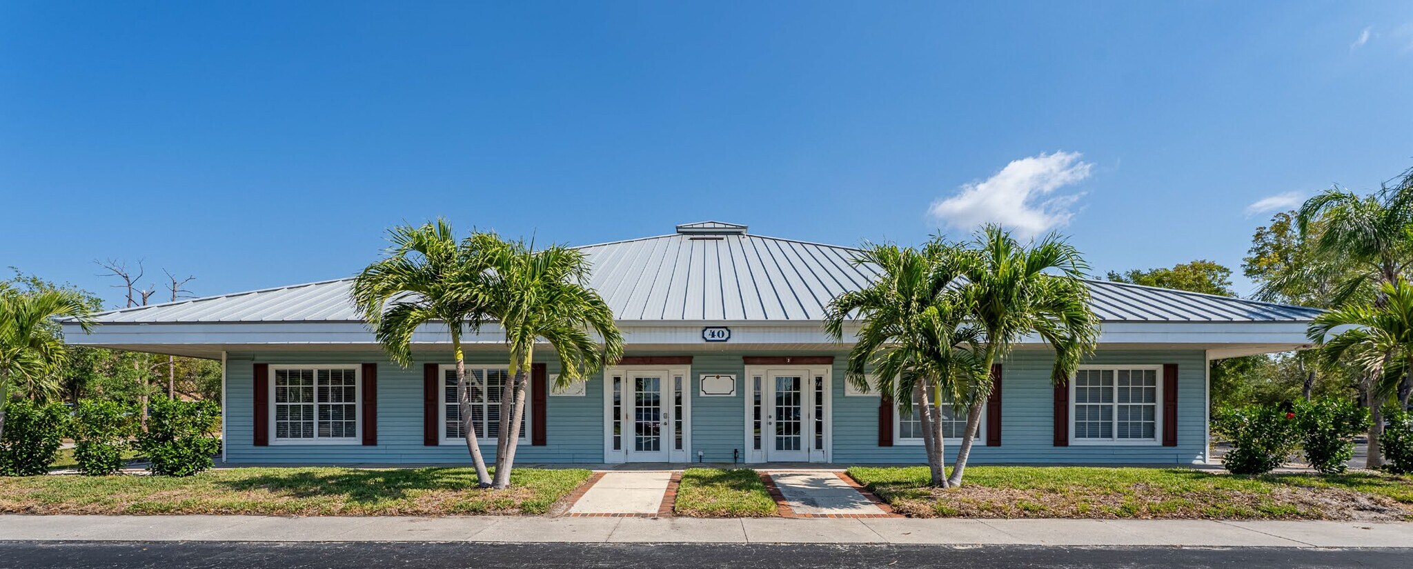 42 Barkley Cir, Fort Myers, FL à louer Photo du bâtiment- Image 1 de 9
