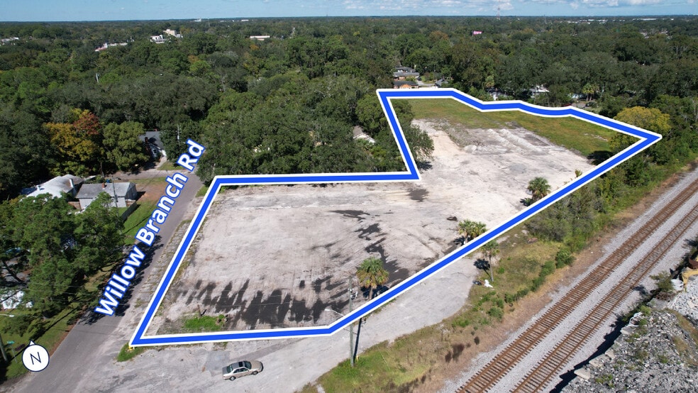 859 Willow Branch Ave, Jacksonville, FL à louer - Photo du bâtiment - Image 2 de 11