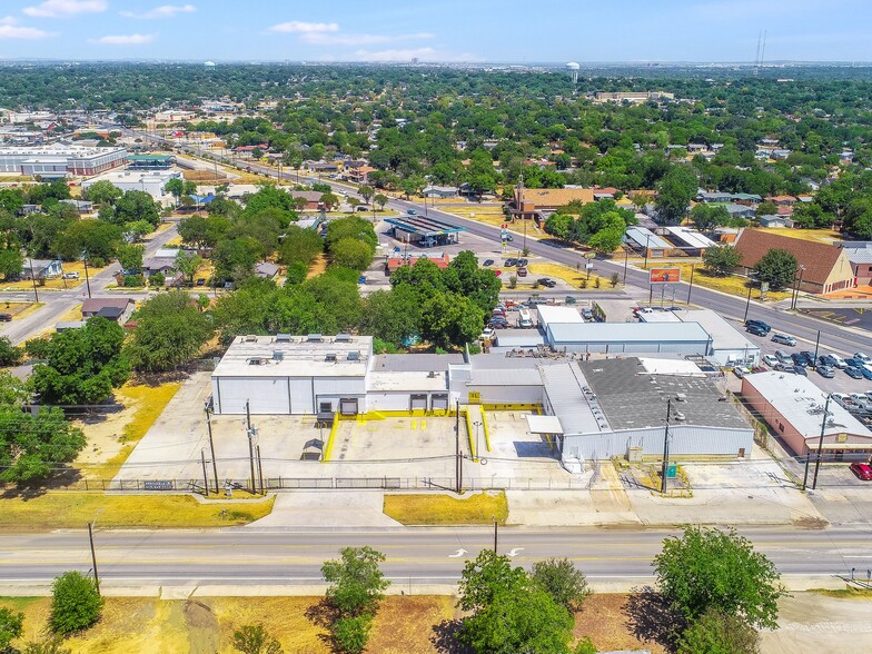 1031 Hot Wells Blvd, San Antonio, TX for sale - Primary Photo - Image 1 of 1