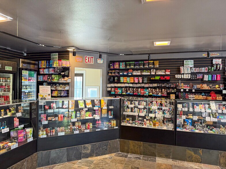 5602 State Route 270, Pullman, WA à vendre - Photo du bâtiment - Image 3 de 6