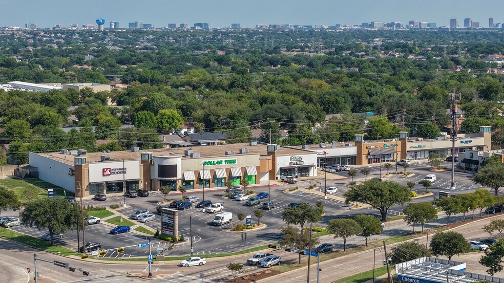 2510-2540 N Josey Ln, Carrollton, TX à louer - Photo du bâtiment - Image 2 de 3