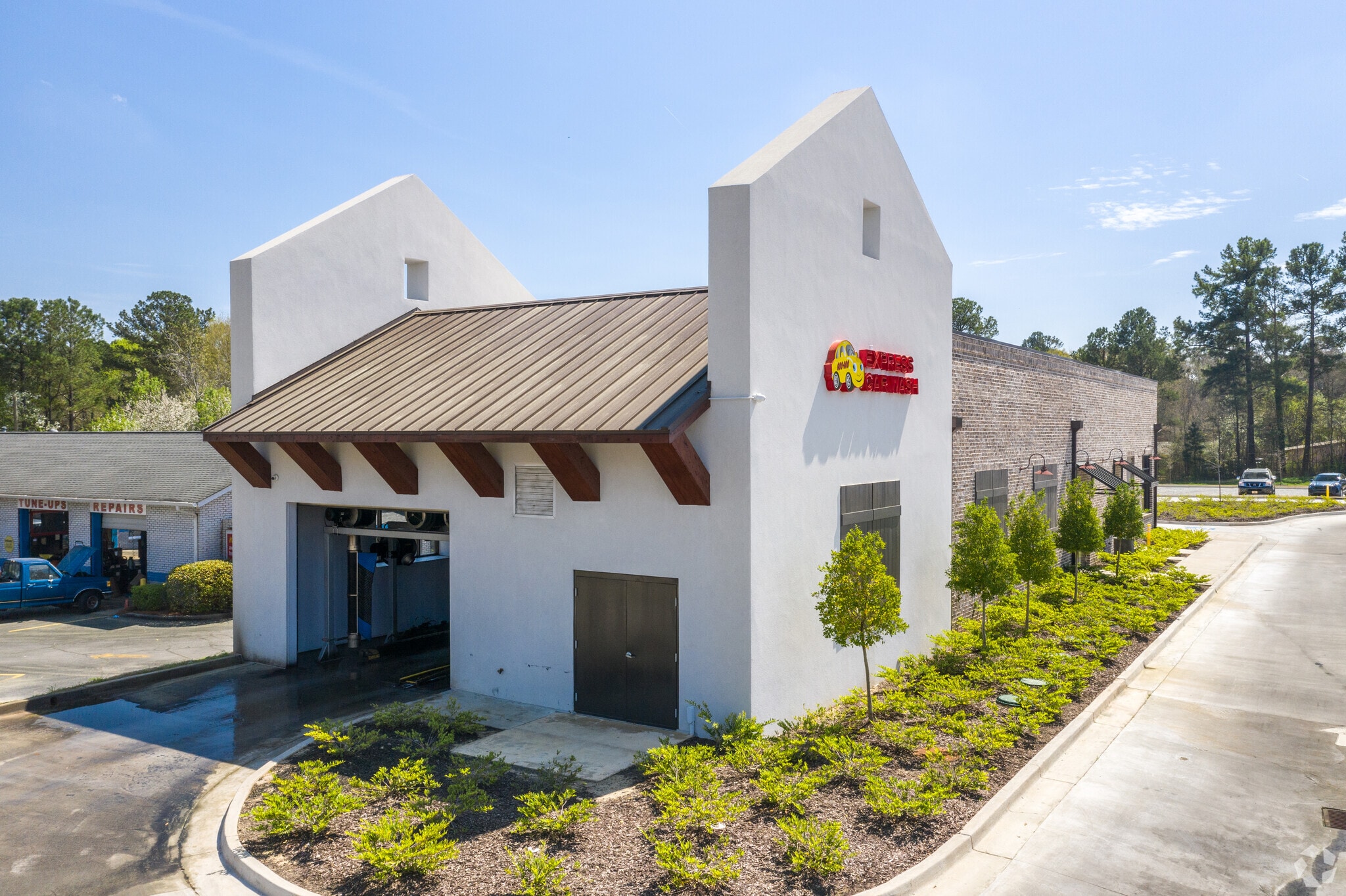 3950 Northside Dr, Macon-Bibb, GA for sale Primary Photo- Image 1 of 4