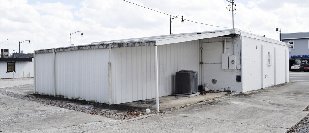 2015 W Fairbanks Ave, Winter Park, FL à louer - Photo du bâtiment - Image 2 de 11