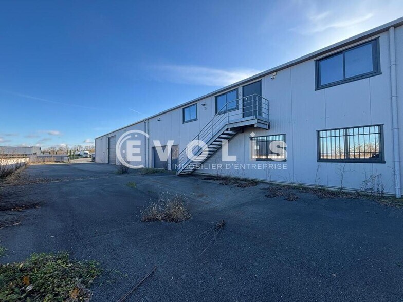Chemin De La Gravière, Fareins for sale - Building Photo - Image 2 of 15