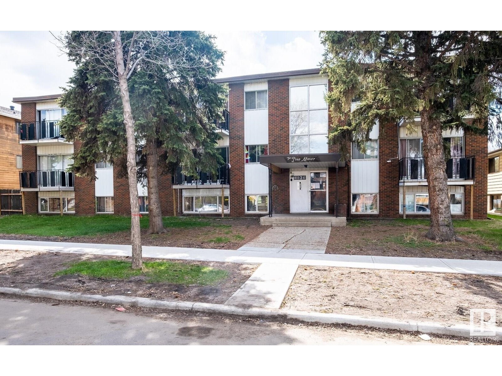 11826 83 St NW, Edmonton, AB for sale Building Photo- Image 1 of 1