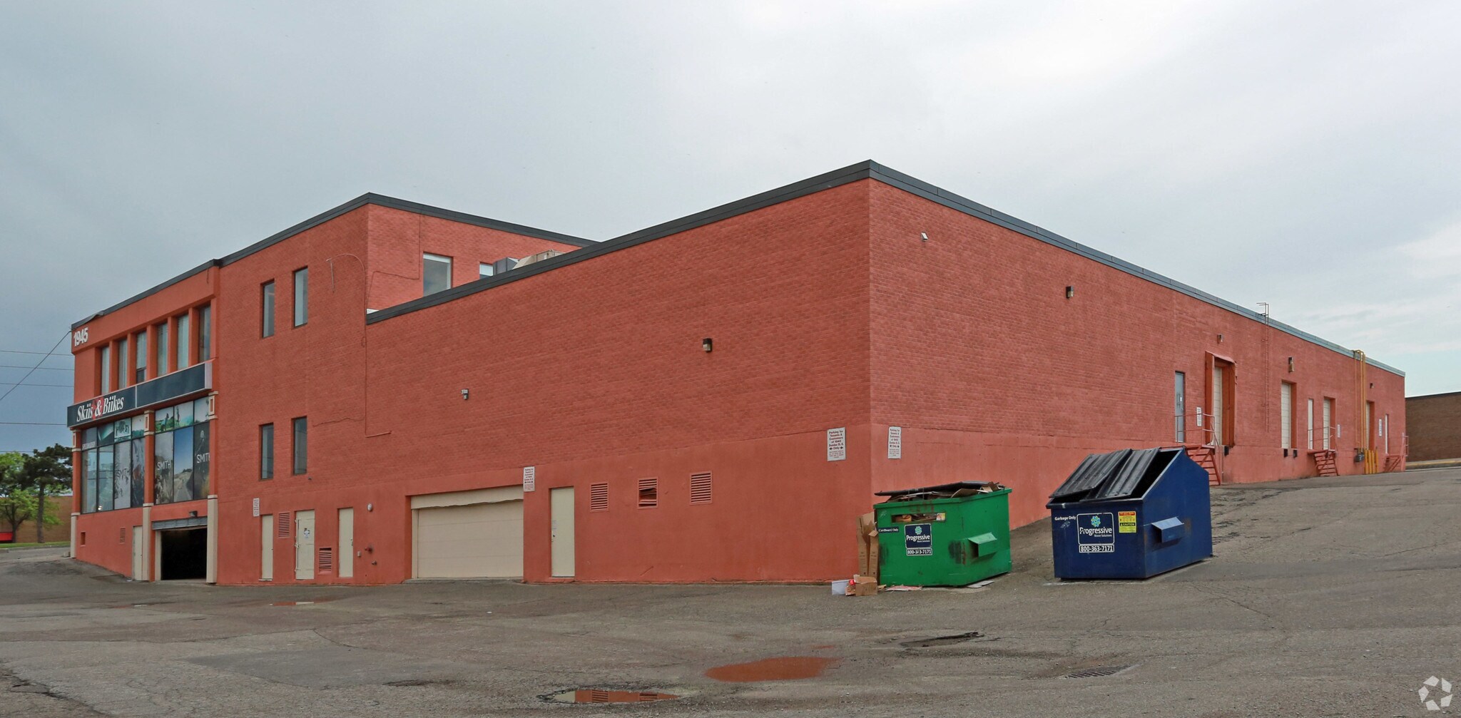 1945 Dundas St E, Mississauga, ON for sale Building Photo- Image 1 of 1