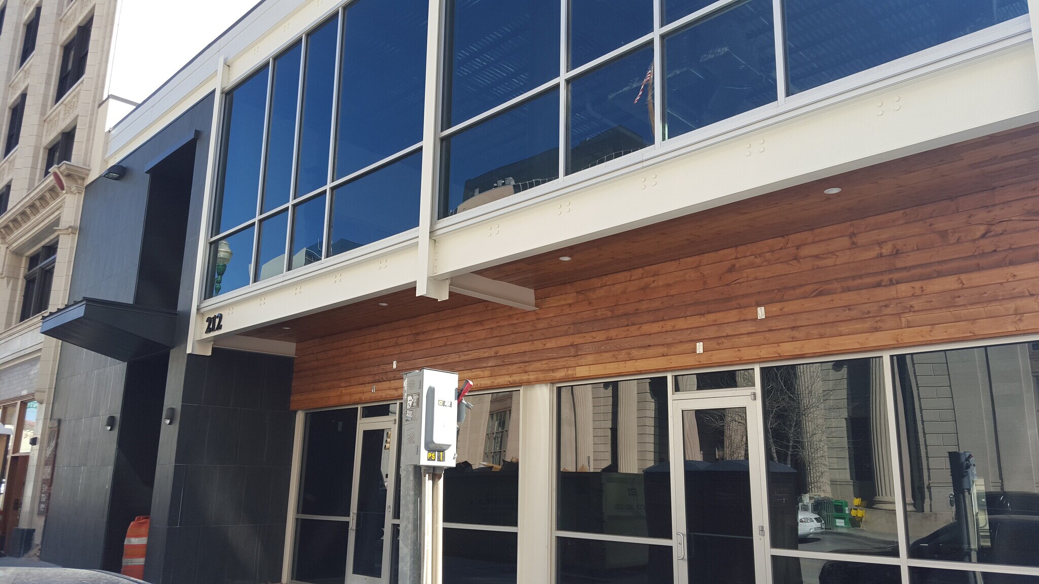 212 E Mills Ave, El Paso, TX for lease Primary Photo- Image 1 of 2