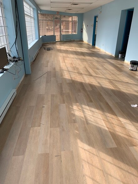 7221 72nd St, Delta, BC for lease - Building Photo - Image 3 of 4