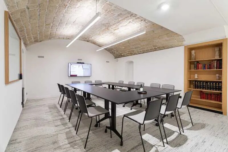 26 Rue De Montholon, Paris à louer - Photo du bâtiment - Image 2 de 35