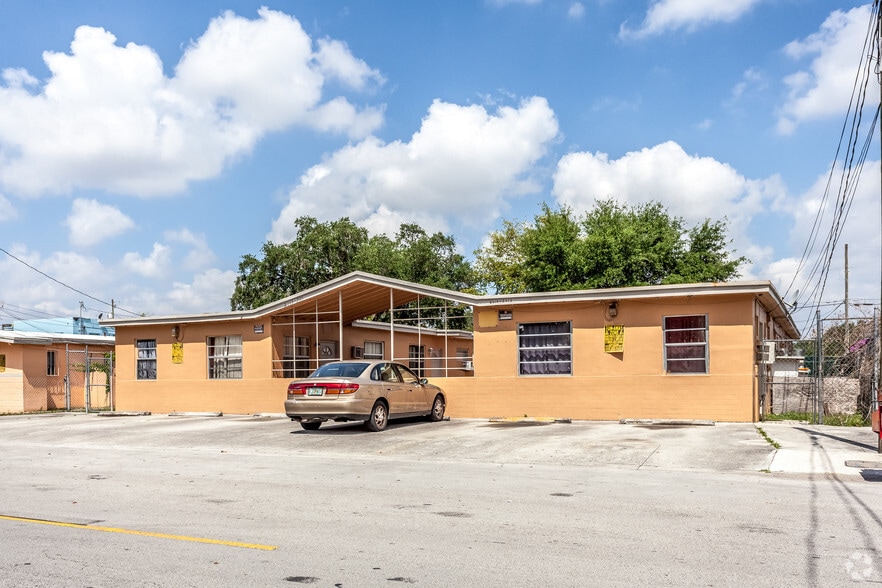 2013 Washington Ave, Opa Locka, FL à vendre - Photo du bâtiment - Image 3 de 3