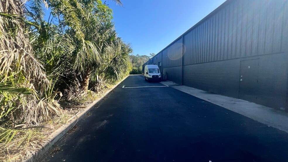 6225 E 21st St, Bradenton, FL for lease - Building Photo - Image 2 of 19