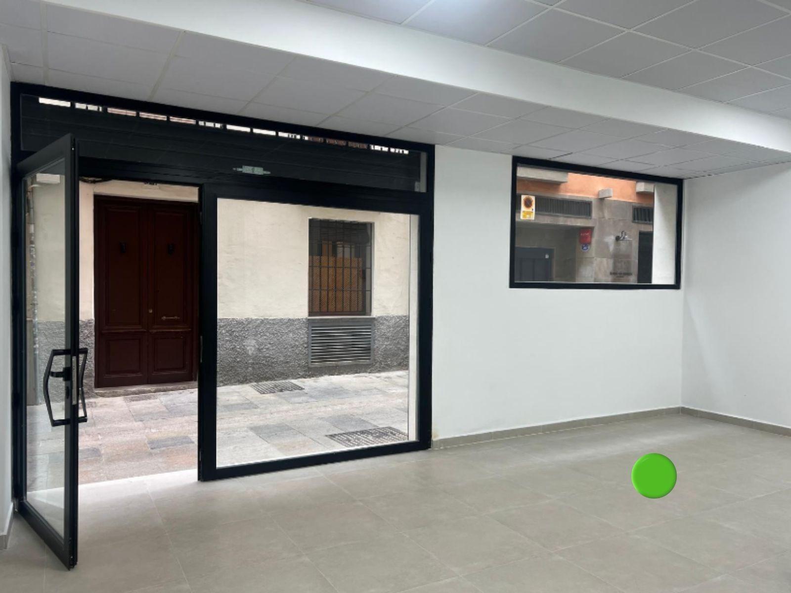 Retail in Granada, Granada for lease Building Photo- Image 1 of 20