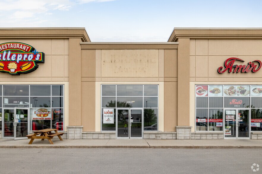 155 Montée Masson, Mascouche, QC à louer - Photo du bâtiment - Image 3 de 13