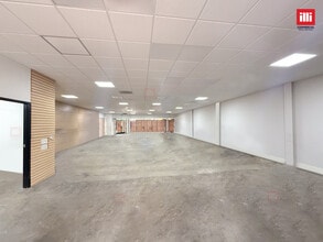 4450-4460 Firestone Blvd, South Gate, CA à louer Photo intérieure- Image 2 de 2