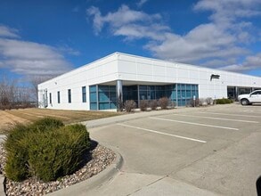 1421 S Bell Ave, Ames, IA à louer Photo du bâtiment- Image 2 de 12
