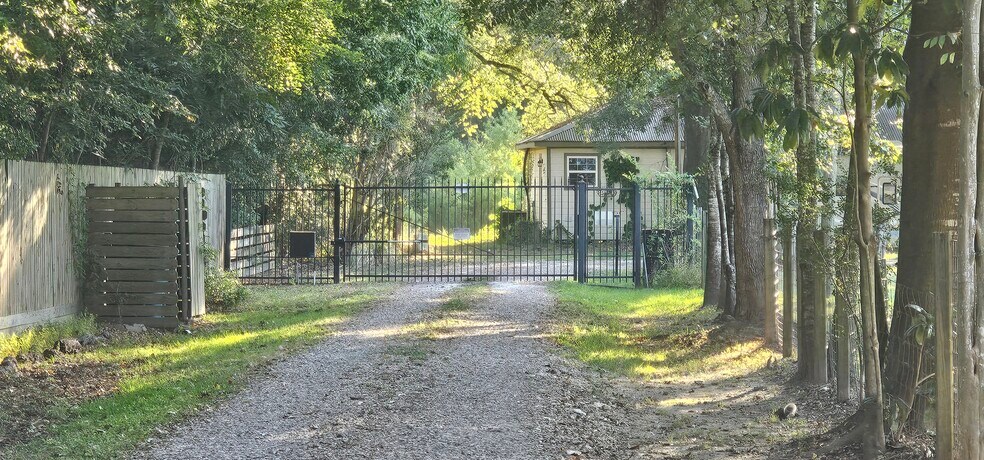 22181 Sandy Ln, Porter, TX à vendre - Photo du bâtiment - Image 2 de 27