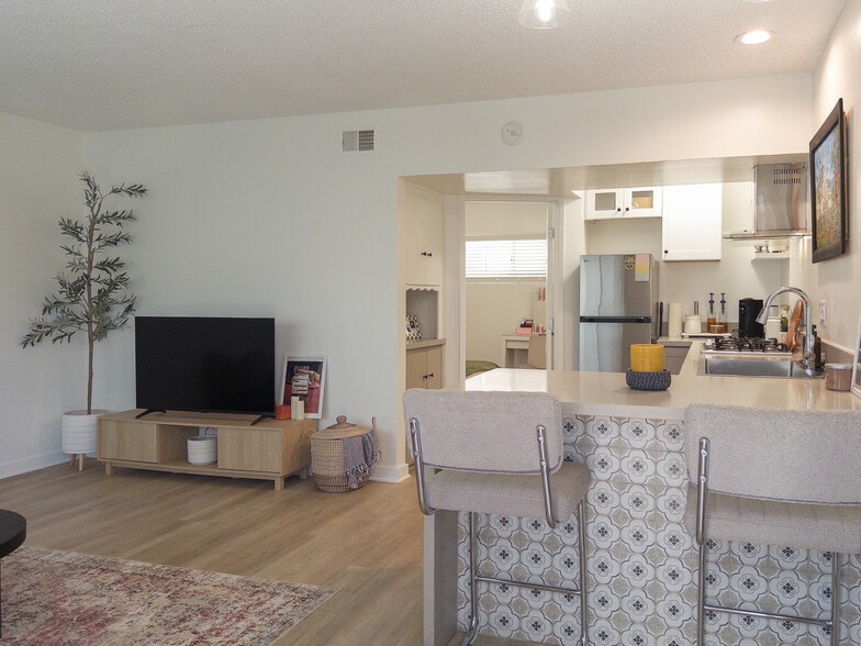 4546-4550 W 173rd St, Lawndale, CA for sale - Building Photo - Image 3 of 15