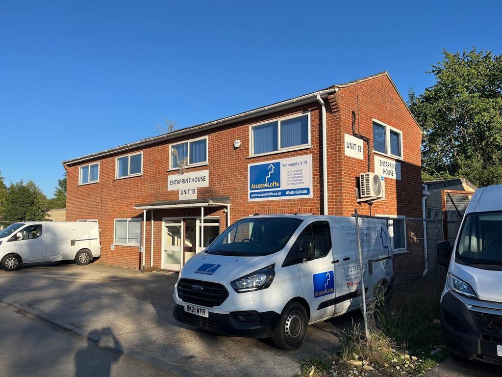 Littlemead Industrial Estate, Cranleigh à louer Photo du bâtiment- Image 1 de 2