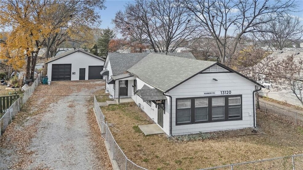 13120 4th St, Grandview, MO for sale - Building Photo - Image 1 of 27