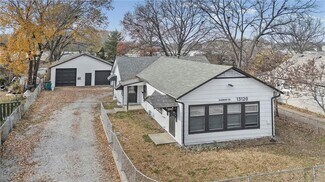 Plus de détails pour 13120 4th St, Grandview, MO - Industriel à vendre