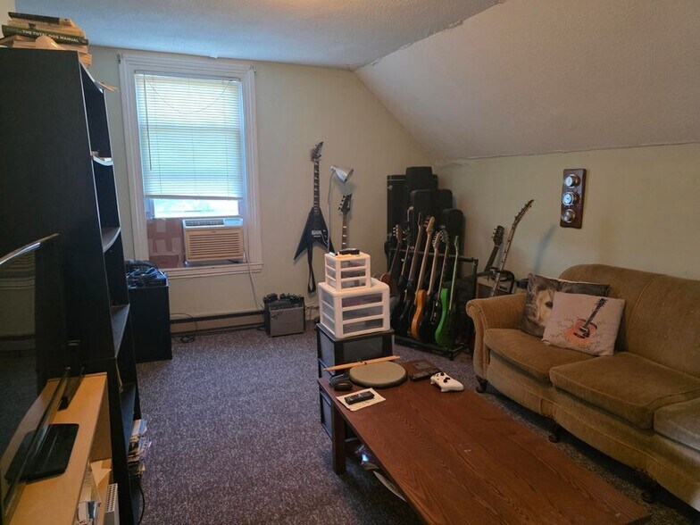 12 Grace Street Pl, Rockland, ME à vendre - Photo du bâtiment - Image 2 de 11