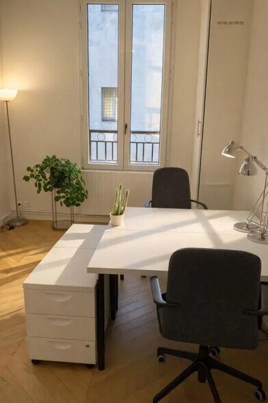 23 Rue Le Peletier, Paris à louer - Photo du bâtiment - Image 3 de 8