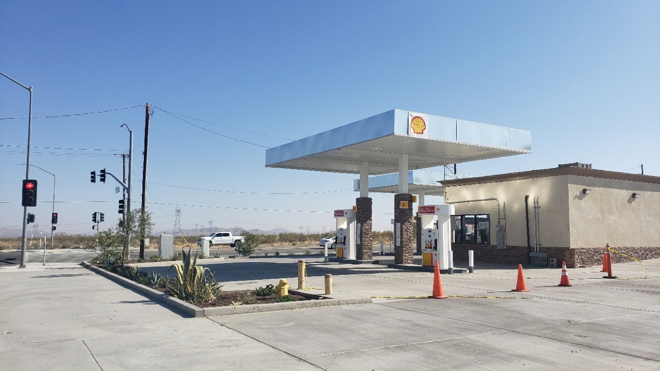 13118 Pearblossom Hwy, Pearblossom, CA for sale Primary Photo- Image 1 of 51