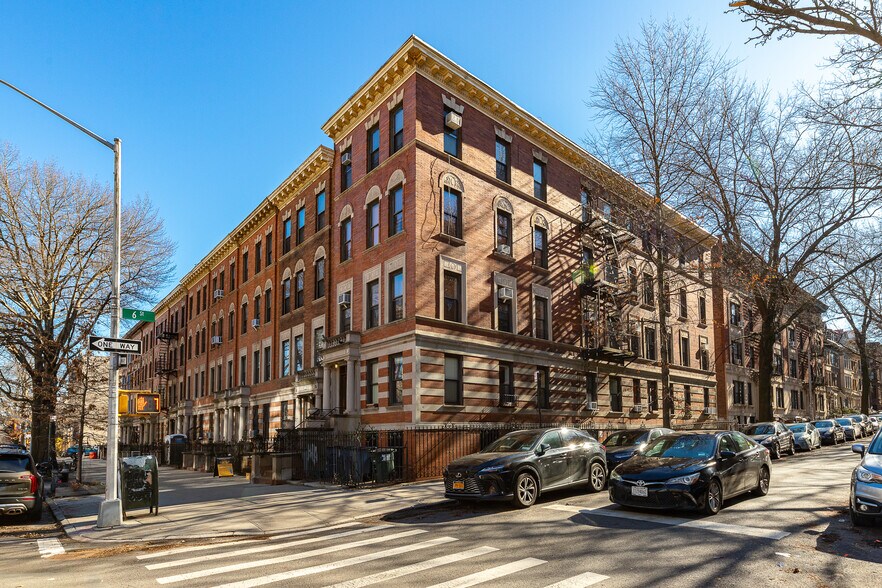 519 8th Ave, Brooklyn, NY à vendre - Photo du bâtiment - Image 2 de 2