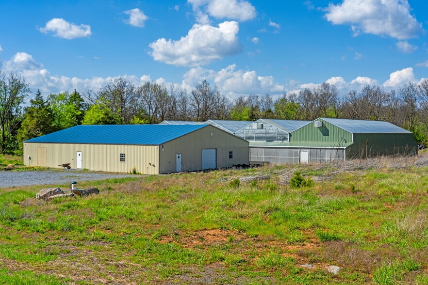 1070 Wadesville Rd, Berryville, VA for sale - Building Photo - Image 3 of 21