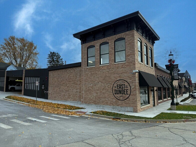 110 N River St, East Dundee, IL for lease - Building Photo - Image 1 of 21