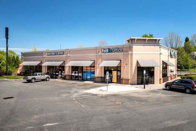 Plus de détails pour E Innes St, Salisbury, NC - Commerce de détail à louer